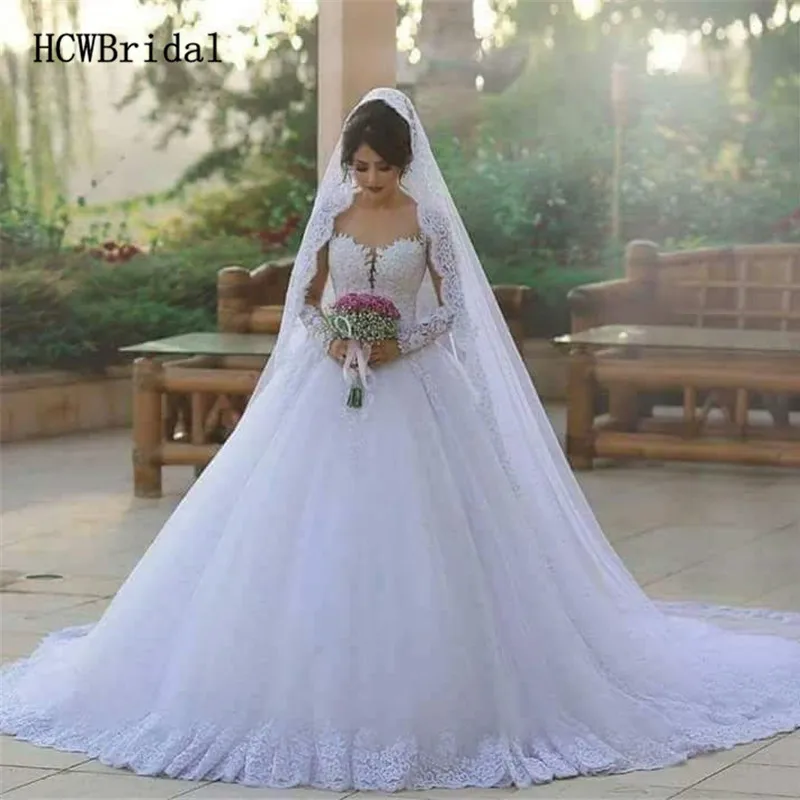 Женское свадебное платье с длинным рукавом белое кружевное в арабском стиле