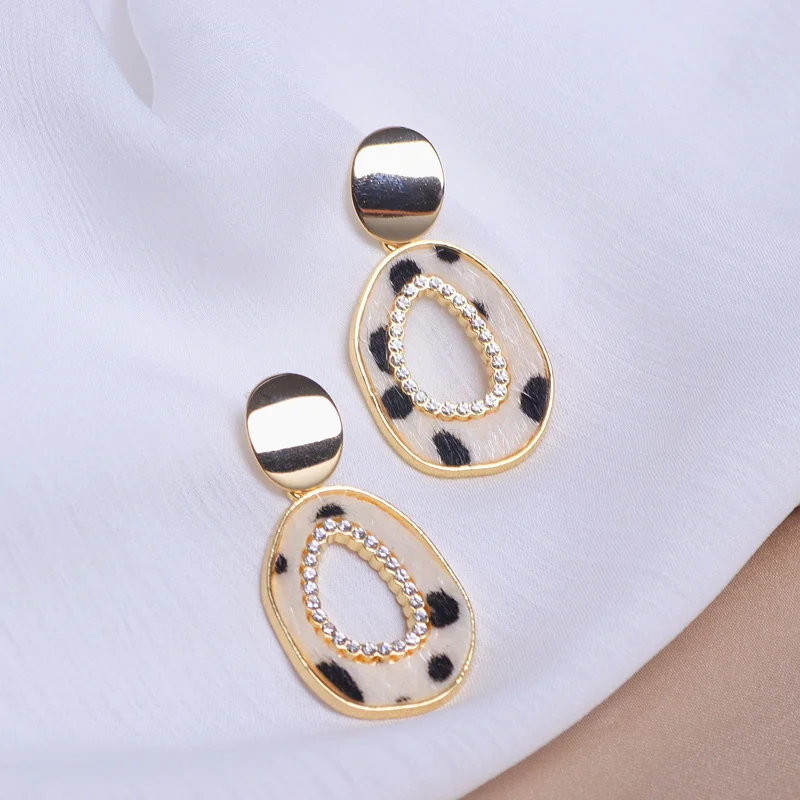 Классические плюшевые леопардовые серьги с кристаллами для женщин