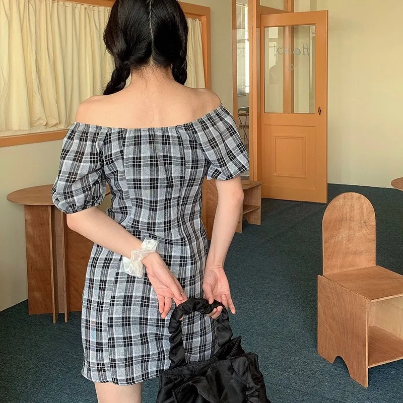 

2020 Summer Women Dress Korean Plaid Slash Neck Mini Dress Slim Sexy Party Dress Short Sleeve Beach Dress