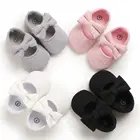 Мокасины для новорожденных девочек, однотонные мягкие туфли с бантом и крючком, обувь для принцесс