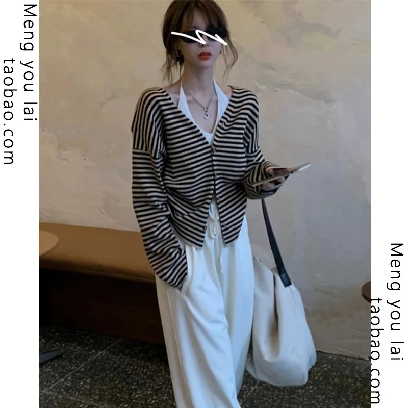 

Свитер женский осенний трикотажный, теплый, однотонный