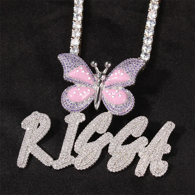 

Ожерелье с именем на заказ, подвеска в виде букв с бабочкой, сверкающий Фианит, камень в стиле хип-хоп, ювелирные изделия, подарок