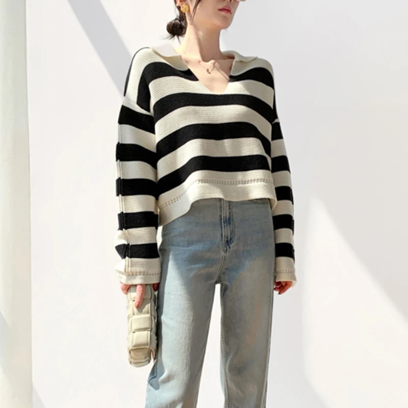 

TWOTWINSTYLE Striped Colorblock Sweater Lapel Collar Long Sleeve Loose High Waist Women's Casual Pullover Sweater New 2021