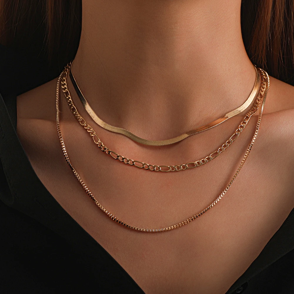 

Cuban Link Chain Necklace for Women Miami Punk Bohemian Multilayer Snake Chain Pendant Necklaces Goth Men Lovers Neck Jewelry
