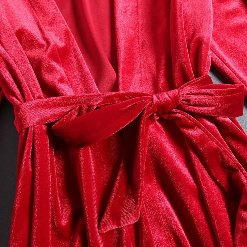 

Pajamas sexy gold velvet suit female lace sling long-sleeved trousers pajamas four-piece comfortable home clothes nachtmode