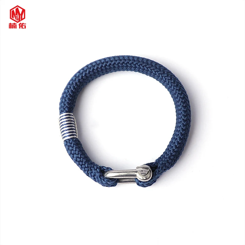 

1PCS 2021 Men's Multifunctional Paracord Survival Bracelet Outdoor Camping Rescue Emergency Rope Horseshoe U-Shaped Buckle