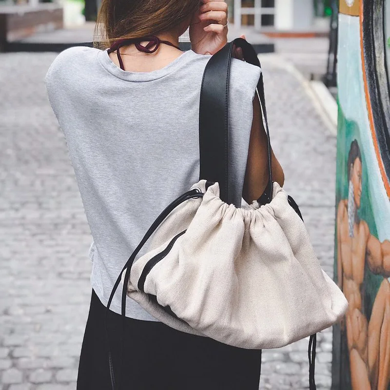 

Canvas Bag Women's Ladies Handbags Female 2021 New Korean College Students Button Letter Casual Messenger Bag Bucket Handbag
