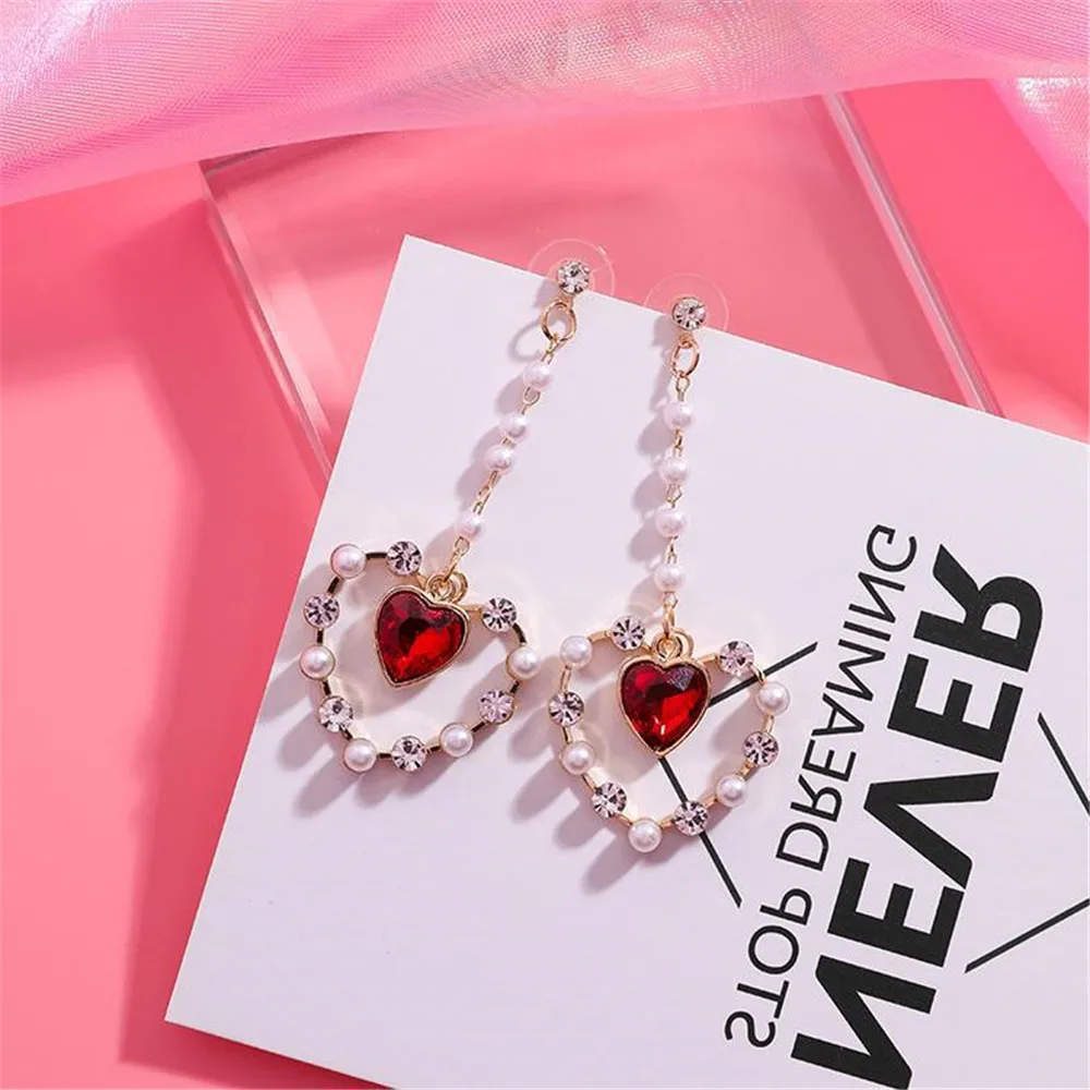 Женские длинные серьги SexeMara красные стразы с сердечками имитация жемчуга