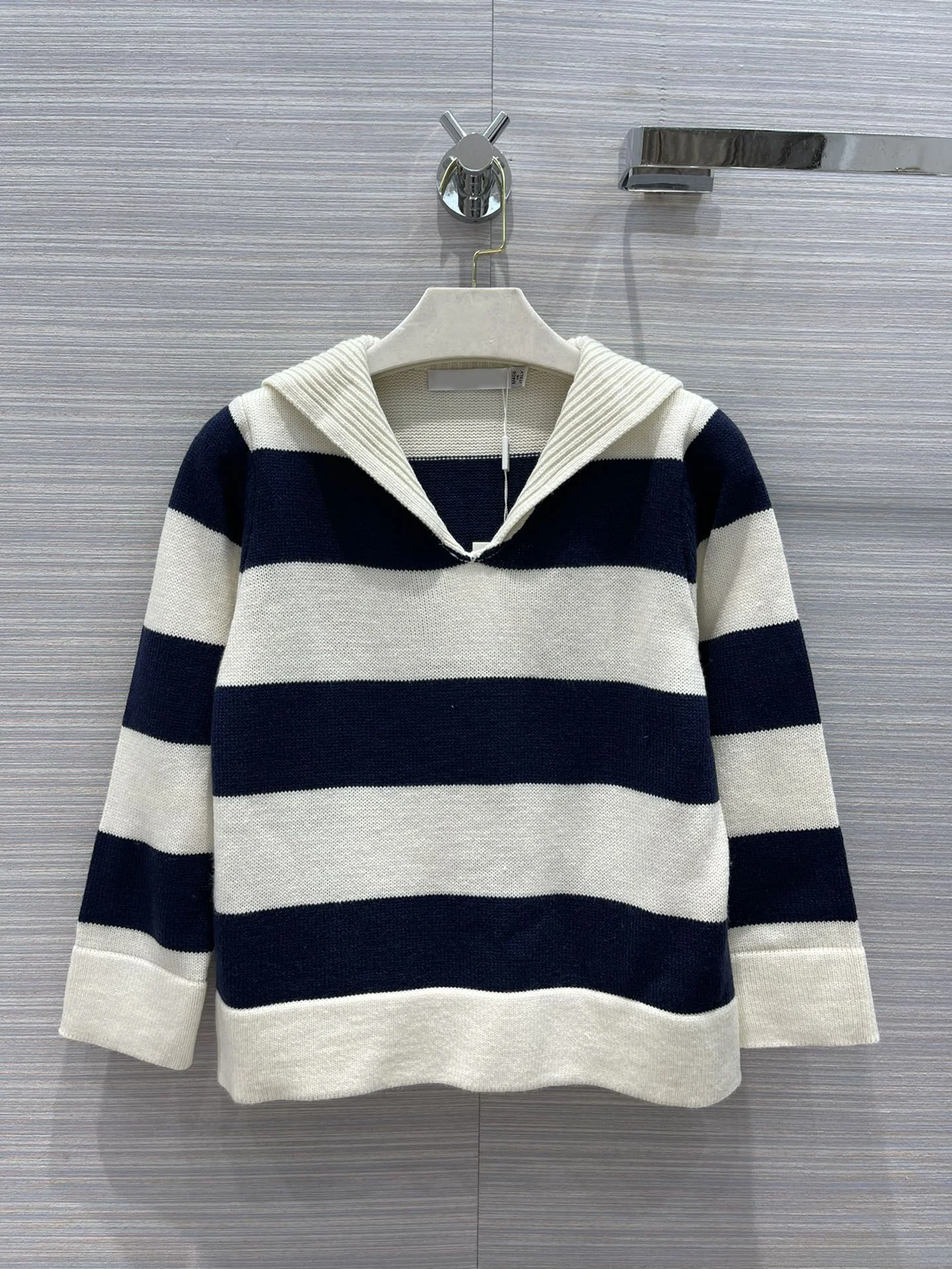 

Navy Striped Sweaters for Women Autumn 2021 Good Quality Wool Cashmere Blended Knitted Pullovers Luxury Brand Crew-neck Sweaters