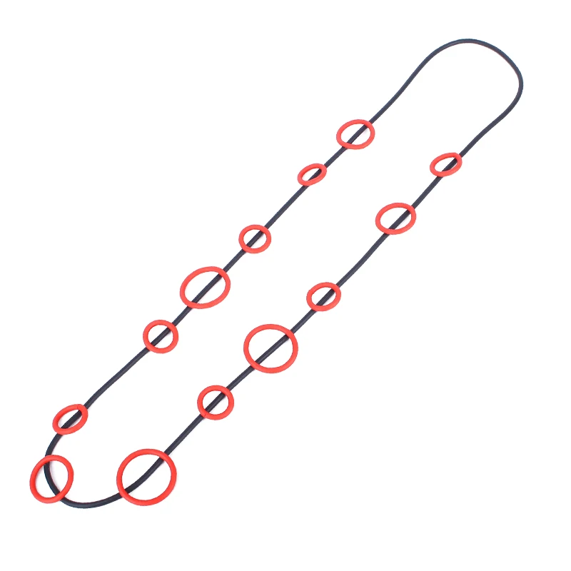 

YD&YDBZ Punk Red Circle Rubber Necklaces Women Hyperbole Black Elasticity Silicone Long Necklace Bohemia Sweater Chain Jewelry