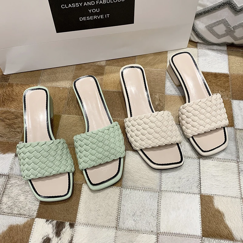 Сандалии женские на толстом каблуке повседневные пляжные тапочки сланцы