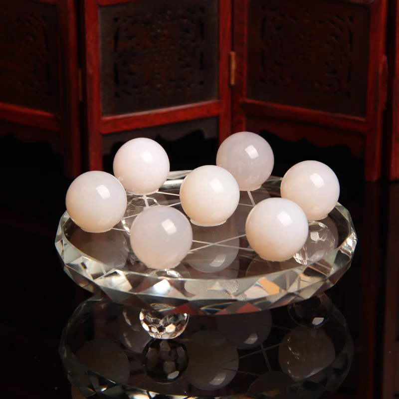 

Natural Crystal White Agate Quartz Sphere Ball Healing Stone Ore Mineral Reiki Energy Gemstones Ball Home Decoration Ornaments