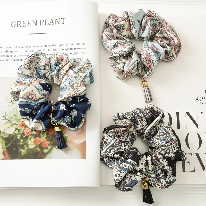 

2021 Bohemia Female Hair Accessories Printed Vintage Elegant Elastic Hair Rope Woman Hair Rings Girls Scrunchies Summer Headwear