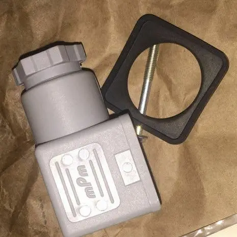 VICKERS PLUG 710776 Новинка! -Разъем (серый) Avickers |