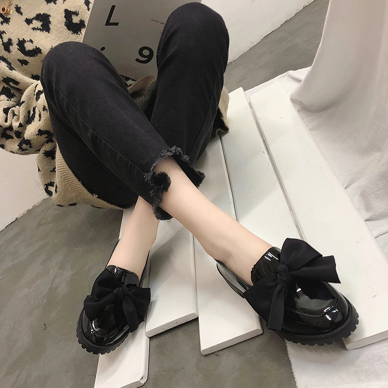 

Plus Size Oxfords Women Shoes Female Flats Bow Knot Loafers Platform Slip on Solid Black Patent Leather Shoes Woman Ladies Shoes