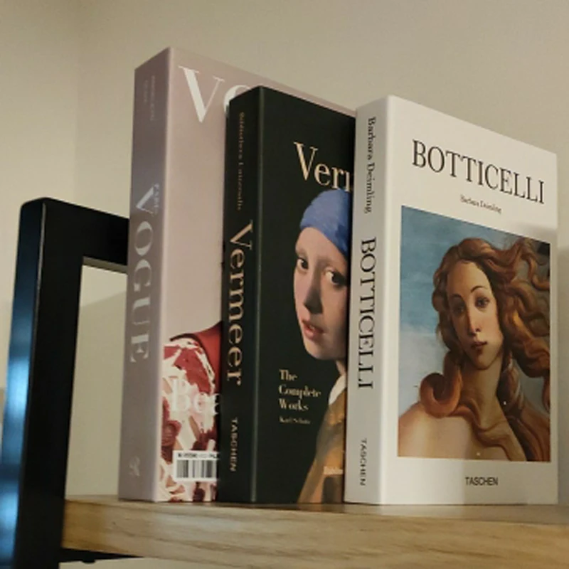 ✅Искусственная книга креативная Модная брендовая декоративная для кафе