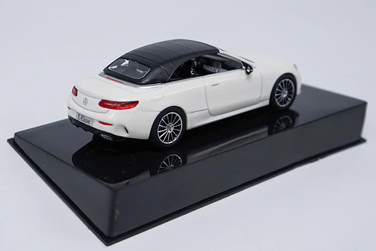 1:43 E300 E-KASE Coupe модель сплава автомобиля статические высокой моделирования металлические модельные автомобили с оригинальной коробкой