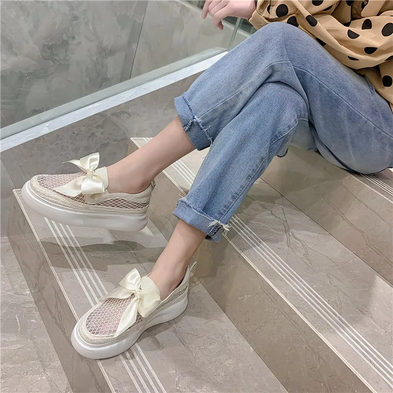 

FEDONAS Rhinestone Women Flats Cow Leather Round Toe Loafers 2020 Butterfly Knot Working Shoes Spring Summer Party Shoes Woman