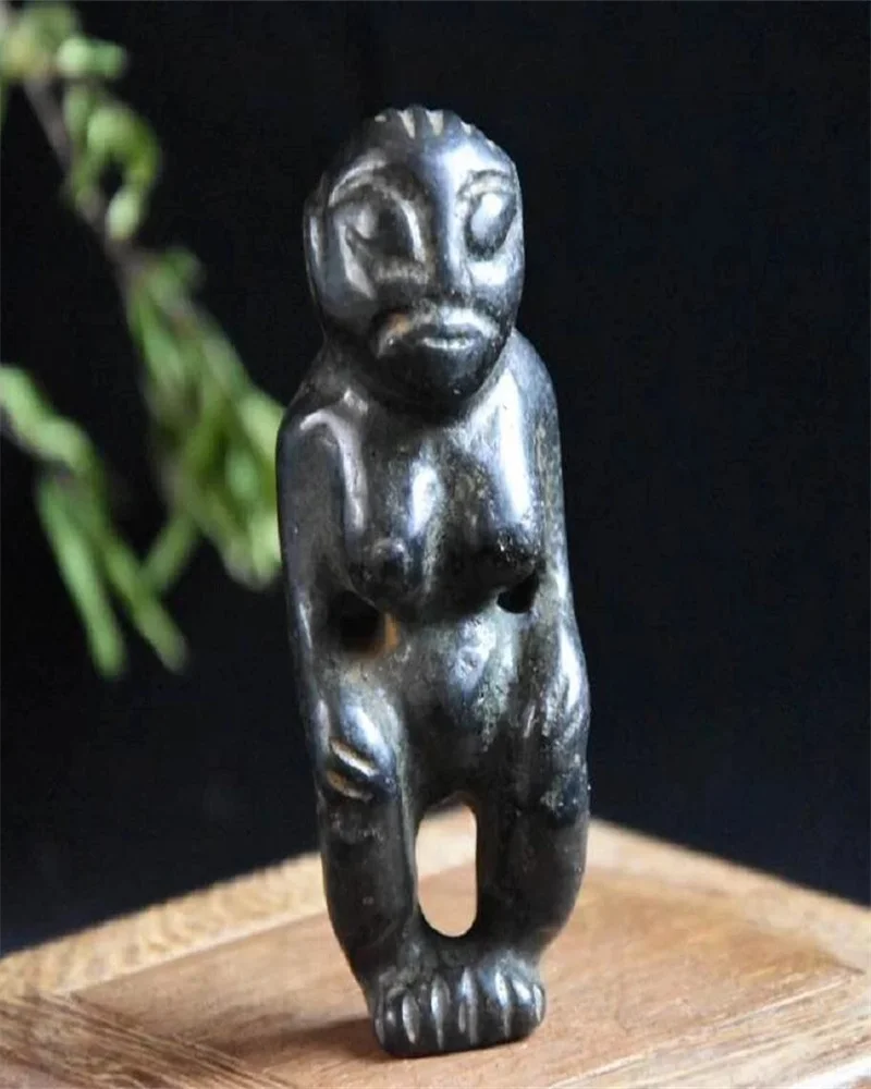 

China Hongshan Culture Archaize Black Iron Meteorite Hongshan People Statue Handicraft Home Decoration