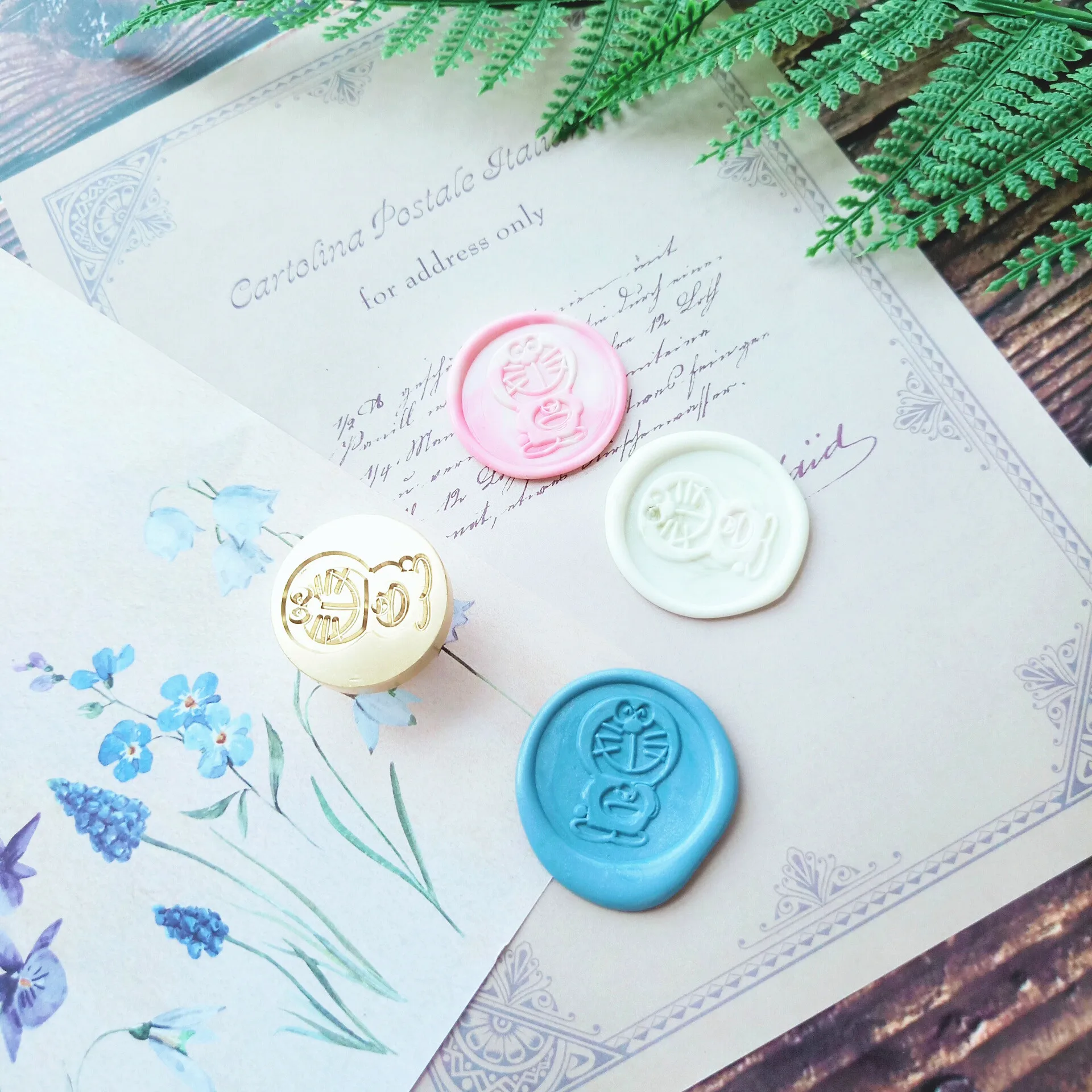 Doraemon Робот кошка запечатывания марки Фотофон в ретро стиле с изображением