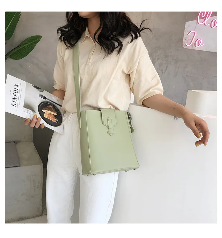 2019 новый корейский вариант модной обуви в стиле ретро на плечо округлая