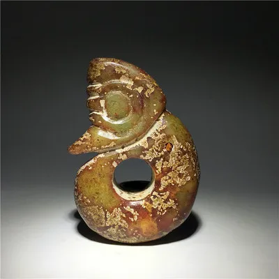 

Exquisite Hongshan Culture (yuzhulong) Pendant