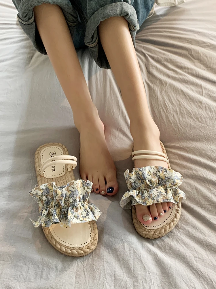 

Slippers Casual Flower Flat Shoes Female Low Slipers Women Slides Lady Luxury Summer 2021 Girl Rome Rubber Cotton Fabric Scandal