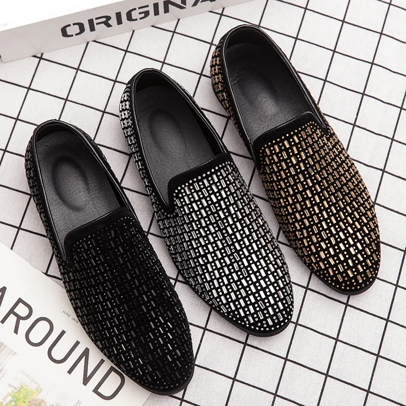 

Personality Men Casual Shoes Fashion Leather Shoes 2021 Large Size Business Dress Leather Shoes Bright Color Summer Men Loafers