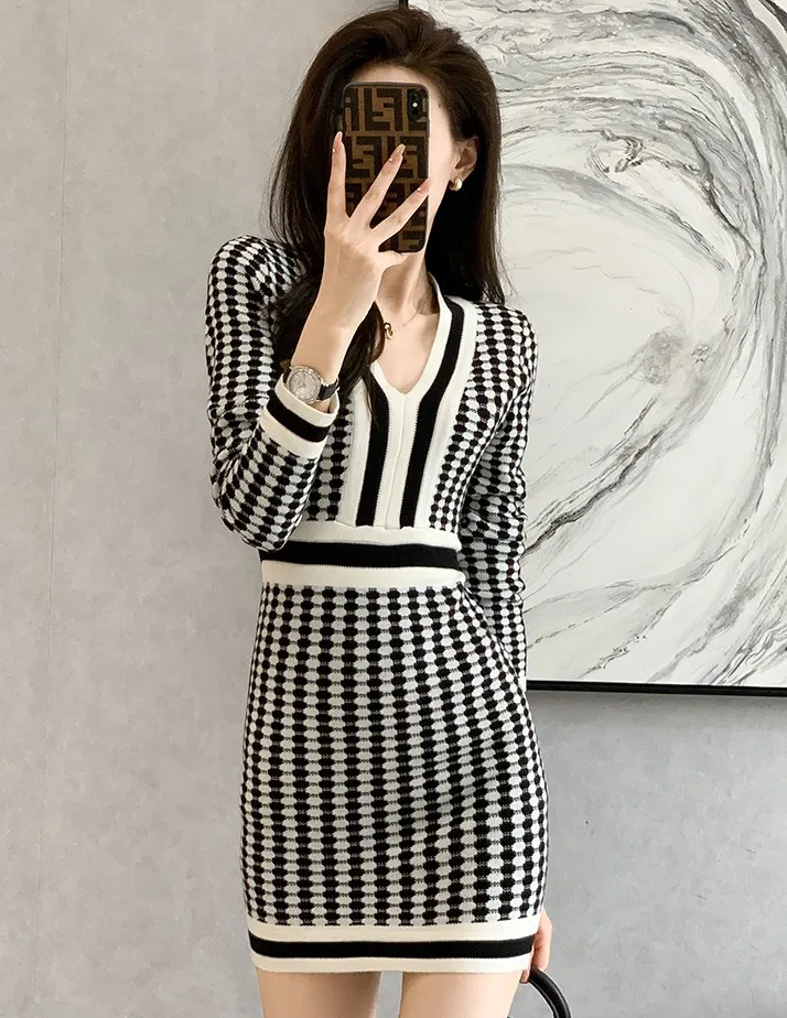Женское трикотажное мини-платье в клетку эластичное облегающее платье-карандаш