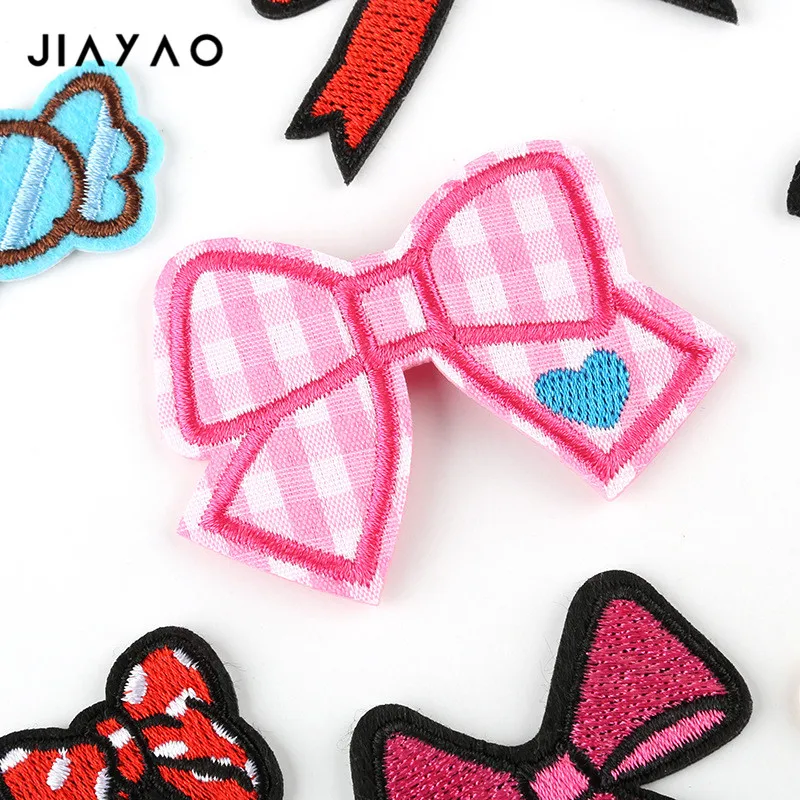 Вышитая нашивка мультяшная пятицветная бабочка сделай сам паста для шитья