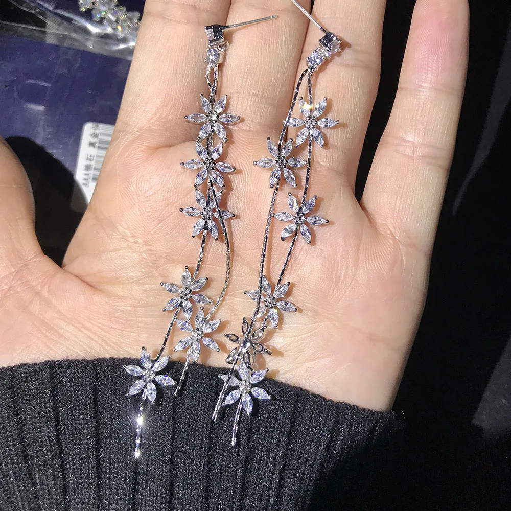 Длинные серьги-клипсы в виде цветка с блестящим кубическим цирконием модные