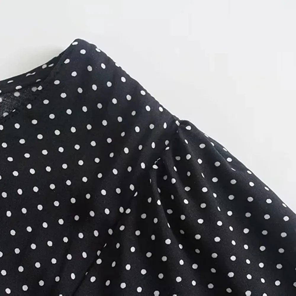 

2021 Black color polka dot print flutter sleeve front hollow out side split women summer casual dresses