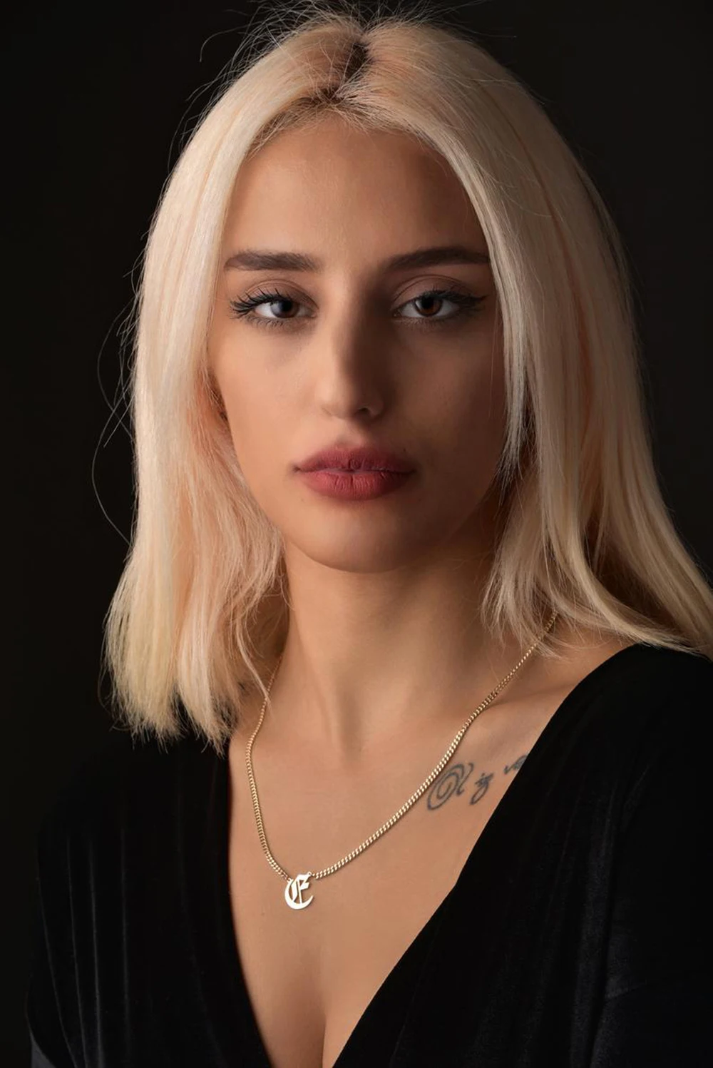 Цепочка с кубинской надписью на английском языке в готическом стиле | Украшения и