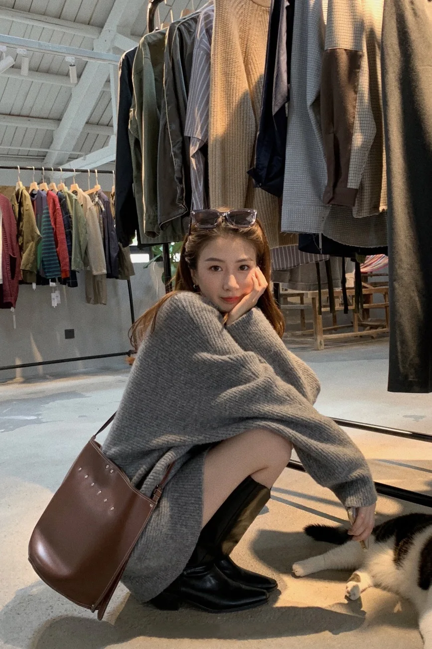 

autumn and winter 2020 new sweet button design lazy knit sweater loose pullover women