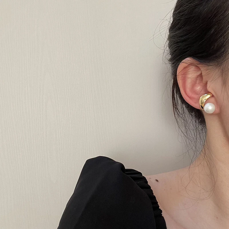 Серьги-каффы женские корейские изгибающиеся с искусственным жемчугом винтажные