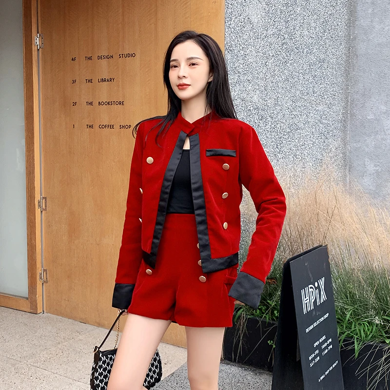 

2020 Fall New Fashion Temperament Ladies Suit Thin Gold Velvet Short Coat Shorts Western Style Two-piece Women