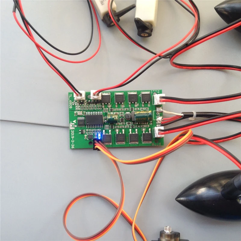 1 комплект DIY RC приманка лодка с механическим приводом 2 4 г 6CH пульт дистанционного