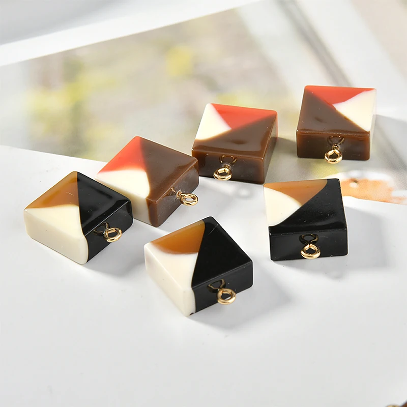Забавные квадратные серьги-подвески в виде шоколада с золотым покрытием |