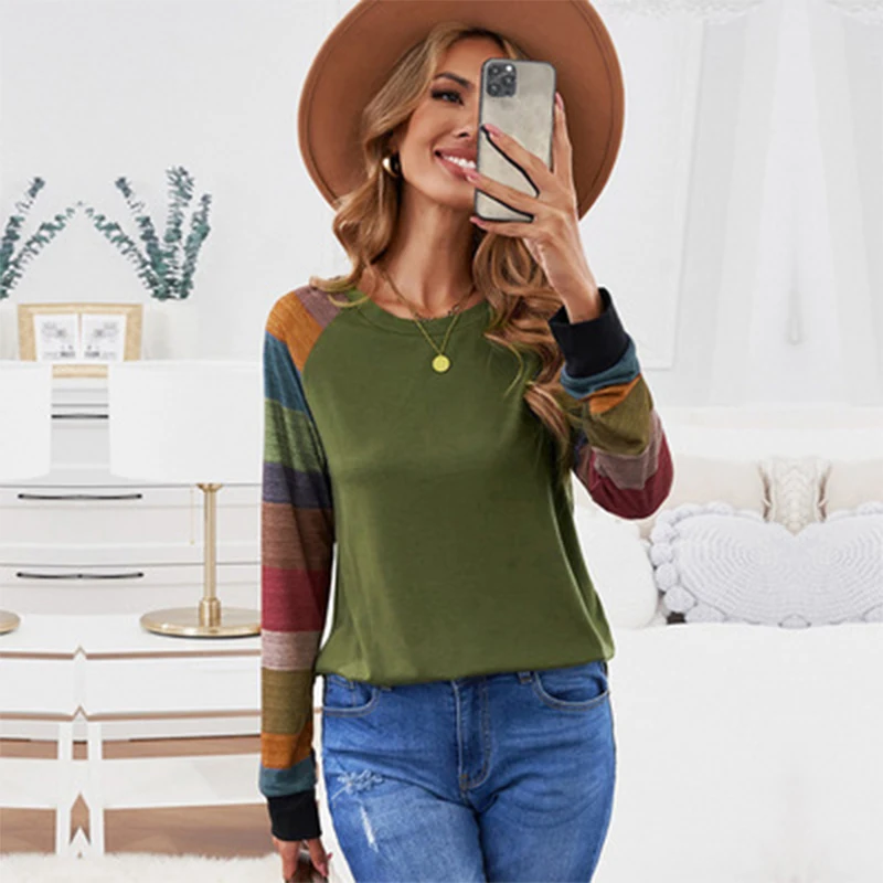 

New pullover round neck contrast long sleeve women's T-shirt.