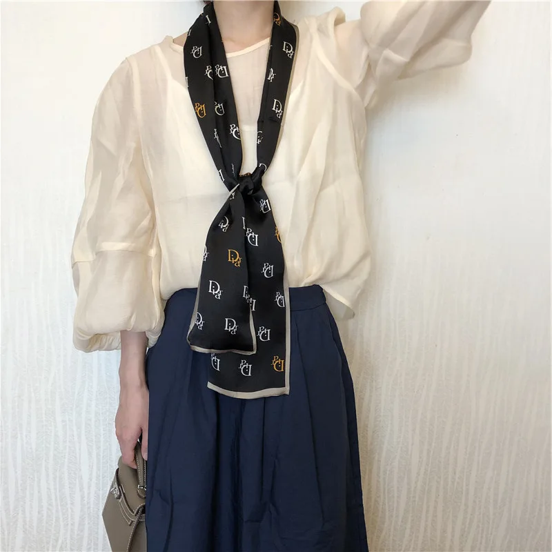 

Шелковый длинный шарф в литературном стиле с простыми буквами, весна-осень