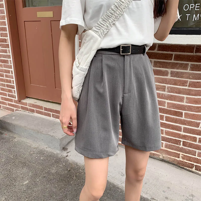 

2021 New film little suit shorts in the summer of female wide high waist straight port at five taste of leisure trousers