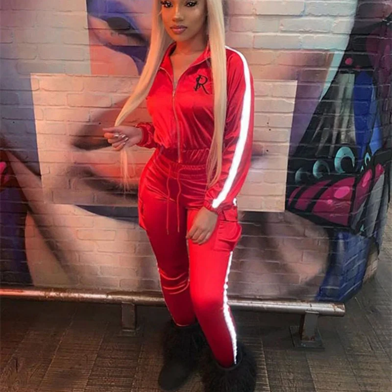 Женский спортивный костюм из двух предметов брюки с длинным рукавом и постепенно