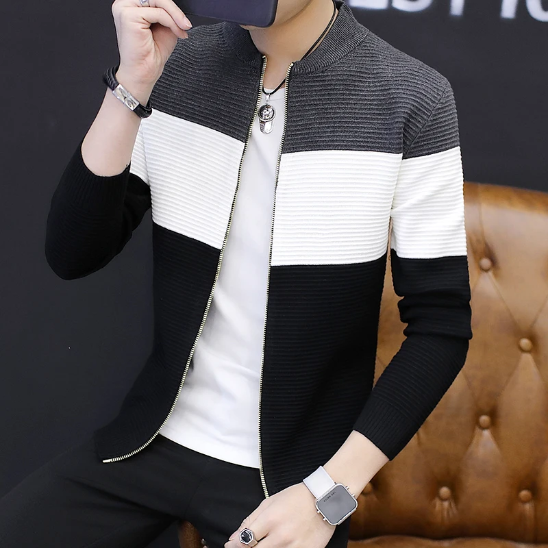 

The New Korean Version of Spring and Autumn 2021 Trend Loose Matching Sweater Plaid Knit Cardigan for Men To Wear A Thin Jacket