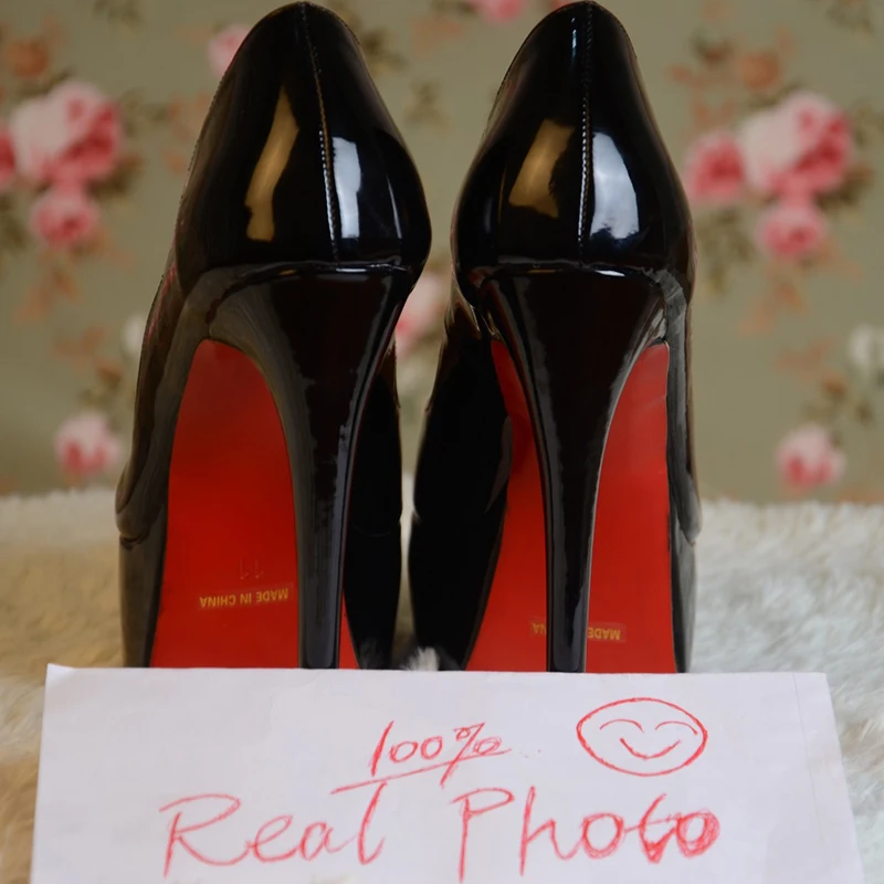 Туфли лодочки на платформе с красной подошвой и высоким каблуком шпилькой