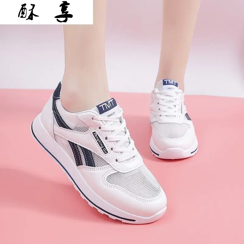 

Женские кроссовки на шнуровке, однотонные сетчатые дышащие кроссовки с вулканизированной подошвой, удобная повседневная обувь на весну, 2021