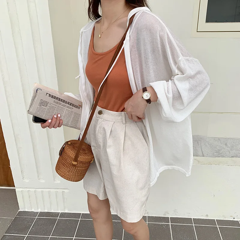 

Hoodies & Sweatshirts