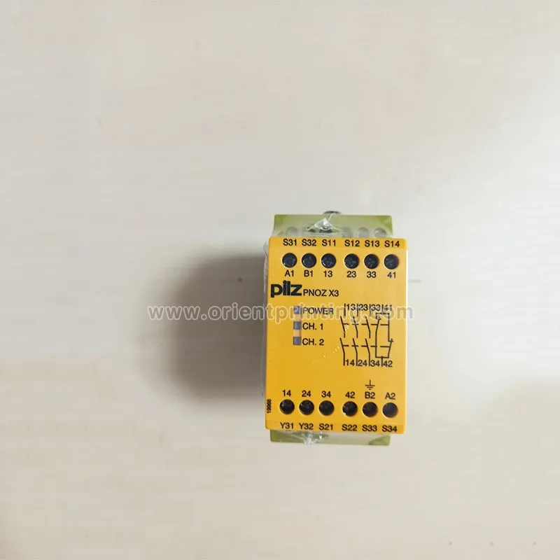 

774318 Pilz Pnozx3 Safety Relay Offset Spare Parts