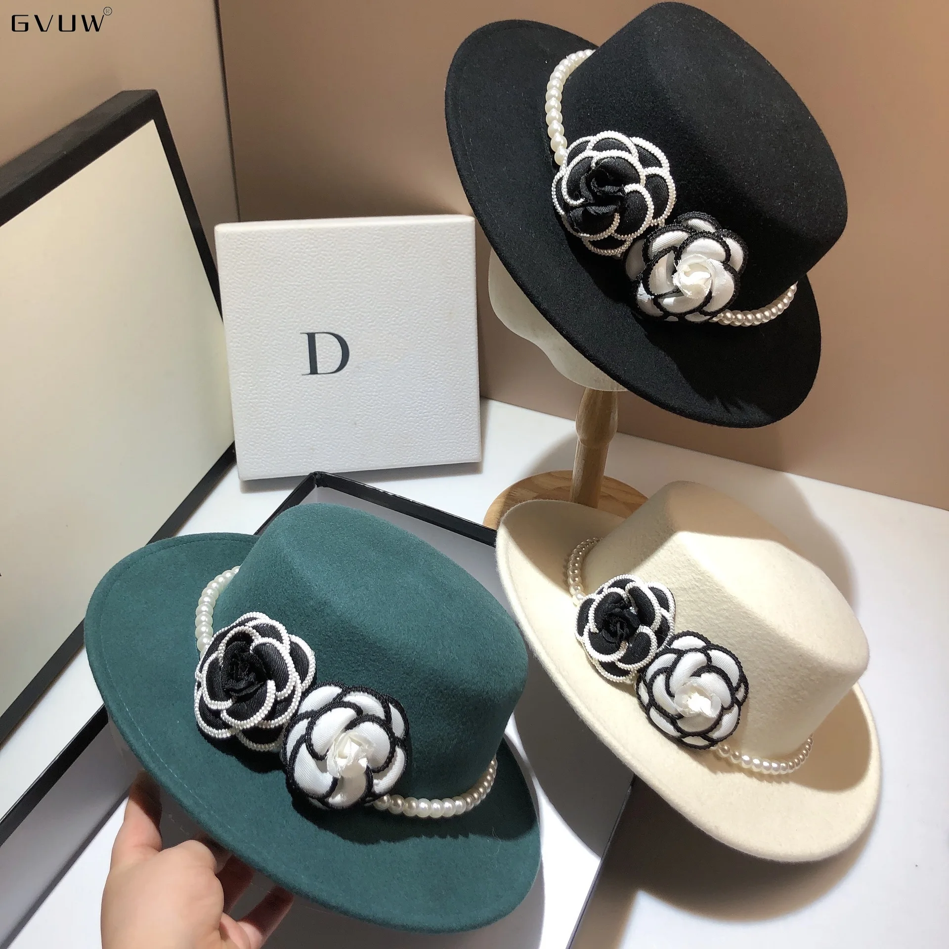 

GVUW Design French small fragrance Handmade Flower Hat Australian flat top fashion pearl wool hat