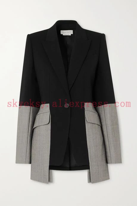 

Костюм женский демисезонный из блейзера и брюк