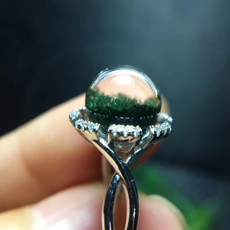 Кольцо регулируемое из натурального зеленого кварца с кристаллом 9 7 ММ серебра 925